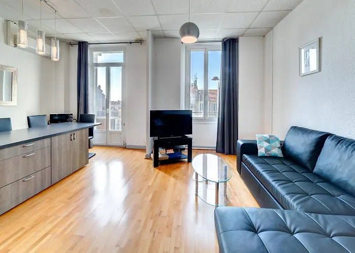 Immogroom - Charming Apartment - City Center - Wifi - Ac
